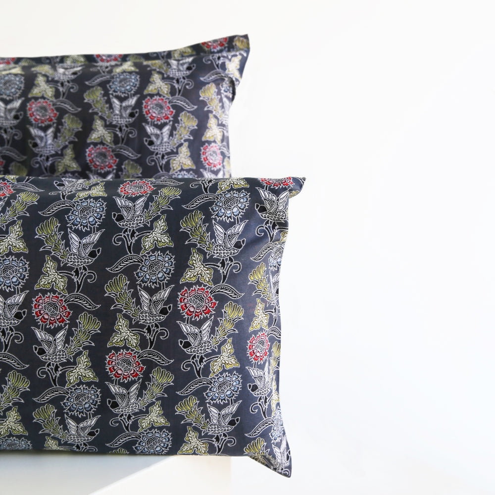 Charcoal Peacock Pillowcase Set