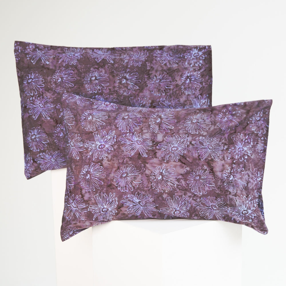 
            
                Load image into Gallery viewer, Daisy Day Pillowcase Set
            
        