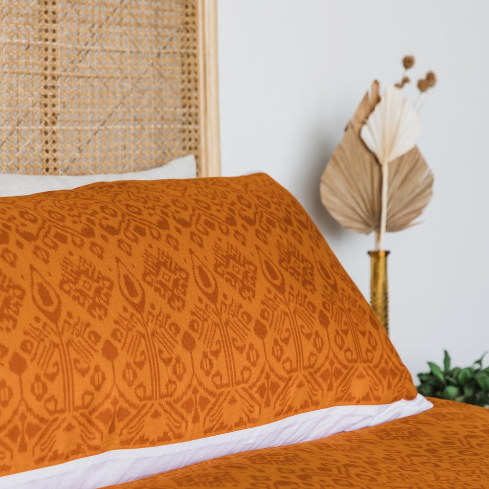 
            
                Load image into Gallery viewer, Ikat Marigold Sun Duvet Cover and Pillowcase Set
            
        
