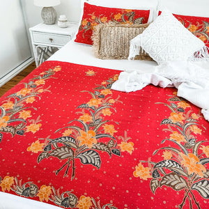 Red Moon Duvet Cover and Pillowcase Set